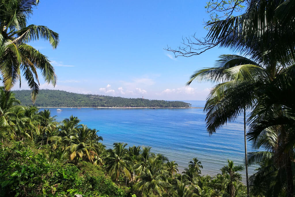 TREKKING-FROM-MOUNT-HARRIET-TO-MADHUBAN